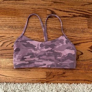 Lululemon sports bra